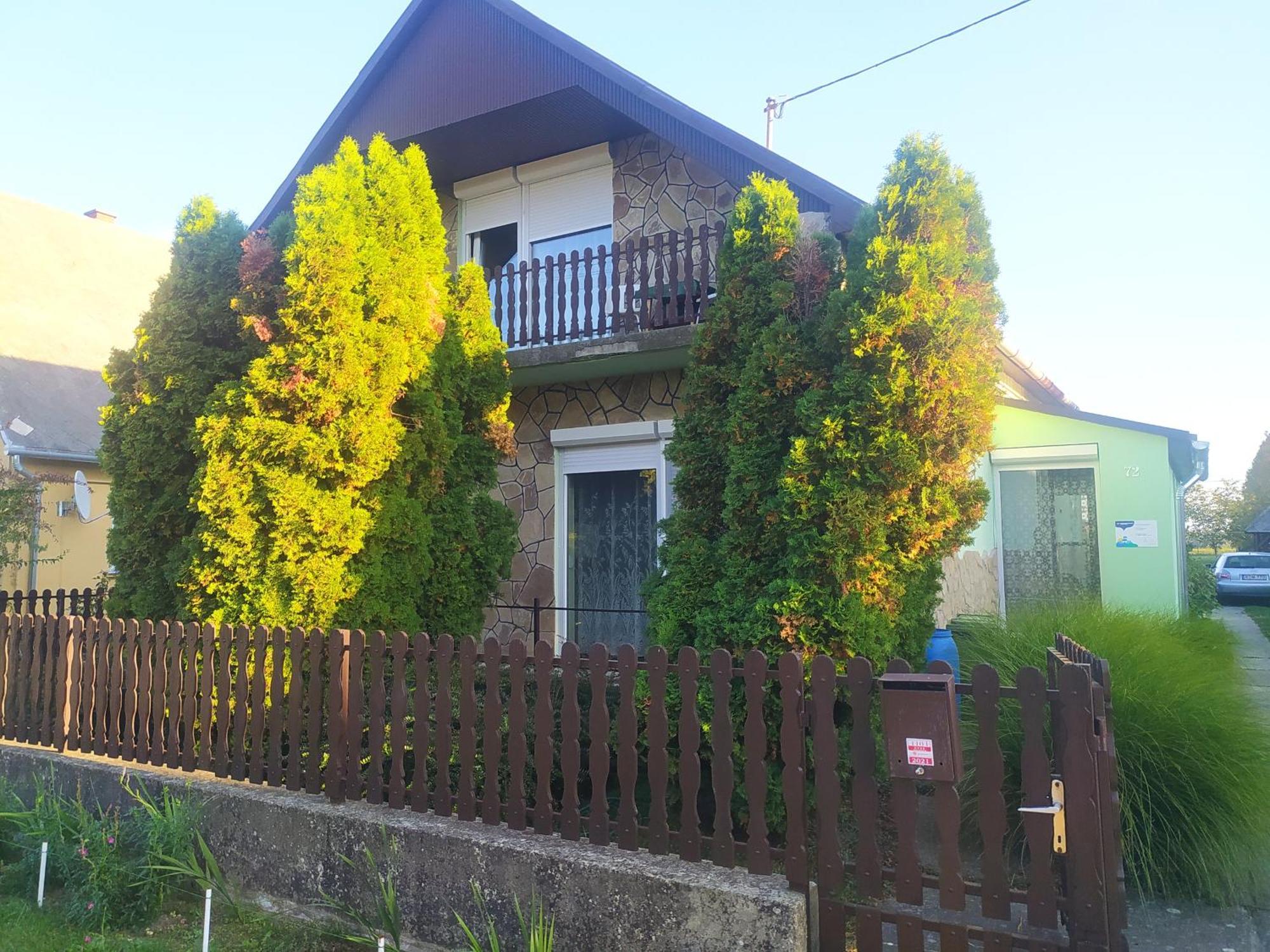 Etus Vendeghaz 2 Villa Balatonfenyves Luaran gambar